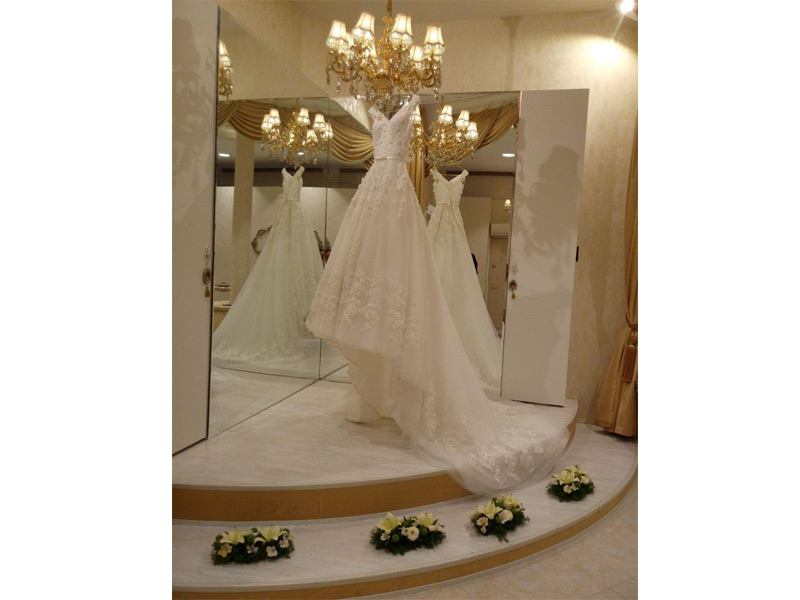 مزون لباس عروس دیبا در مشهد