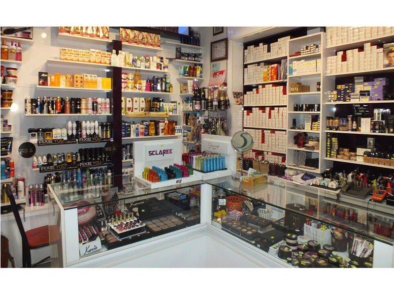 فروشگاه لوازم آرایشی تارا در تهران 