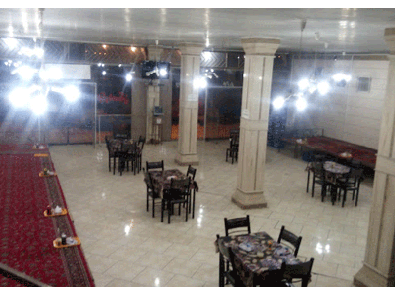 رستوران هزار دستان در اردستان