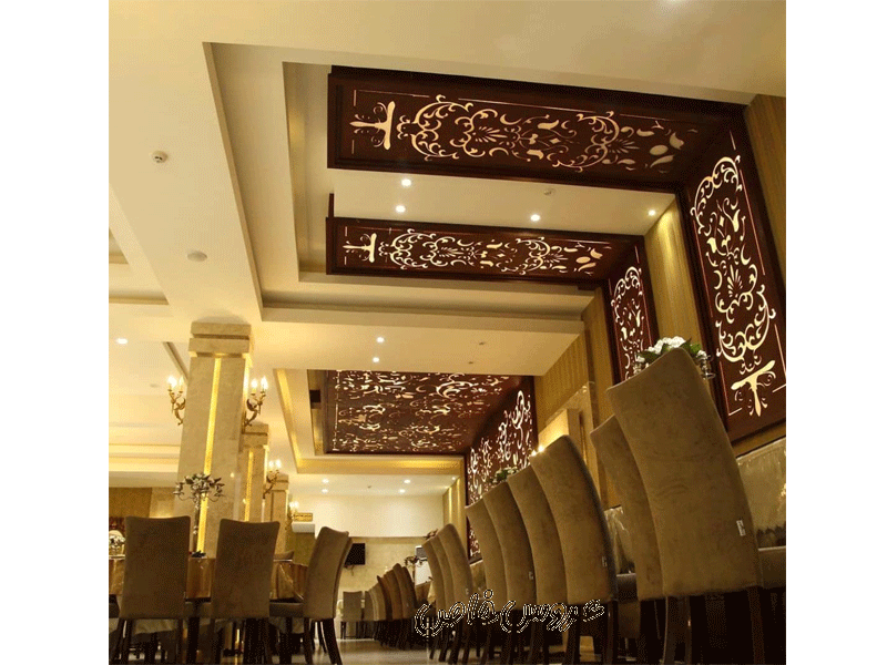 تالار پذیرایی قصر یاس در مشهد